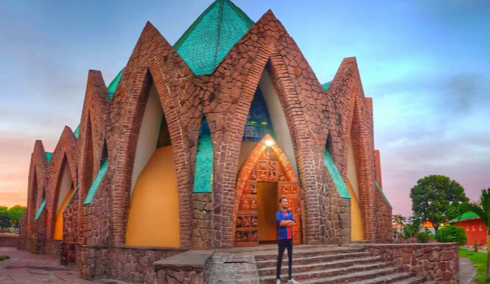 Basilique Sainte Anne du Congo